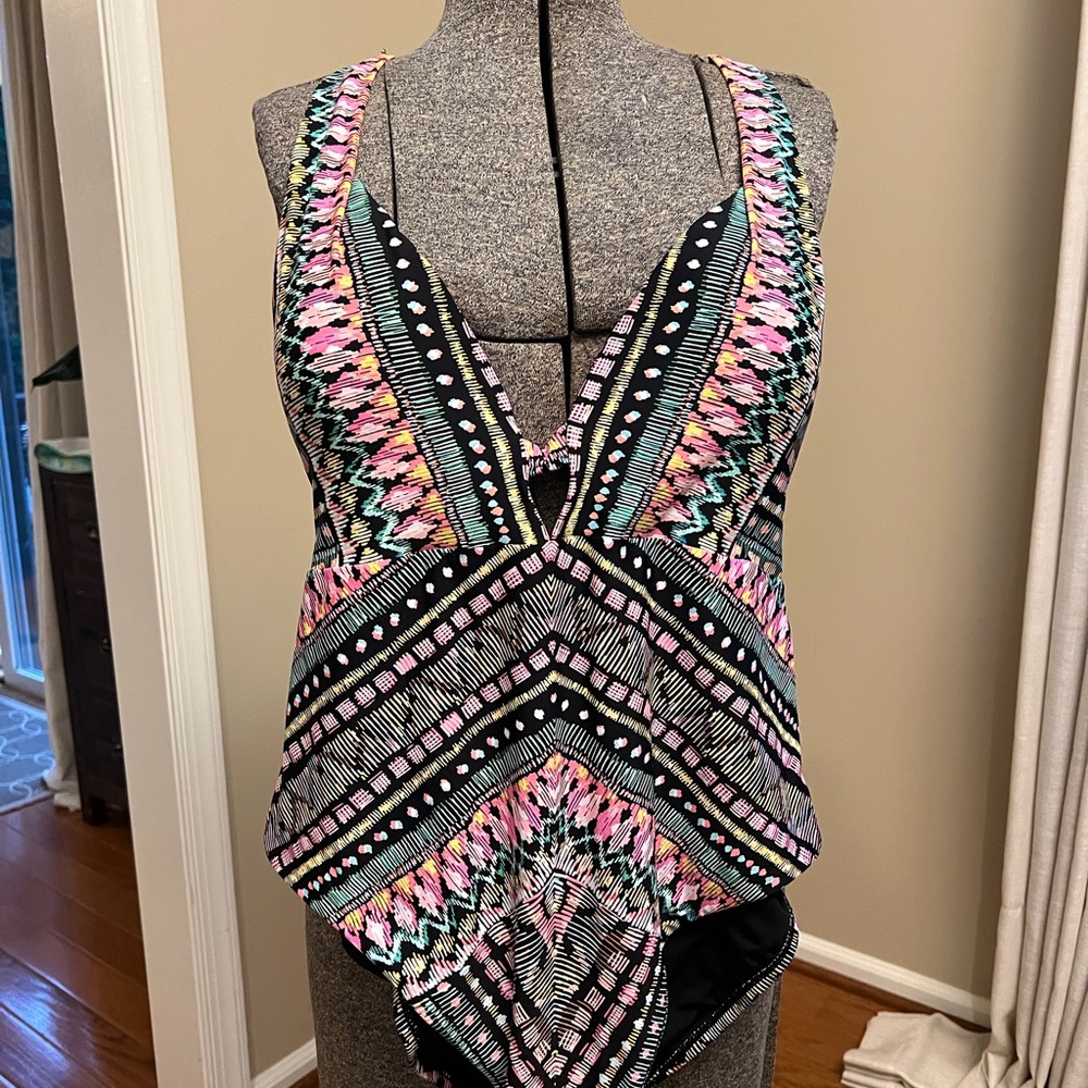 Bar III Swimsuit, Size XL, NWT